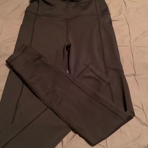 KIAVAclothing pocket leggings (Luxe fabric)